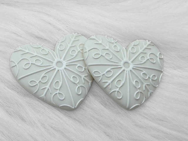 Pair of Premium 3D 37mm resin heart cabochons (cabs) in white with a raised snowflake and swirl design