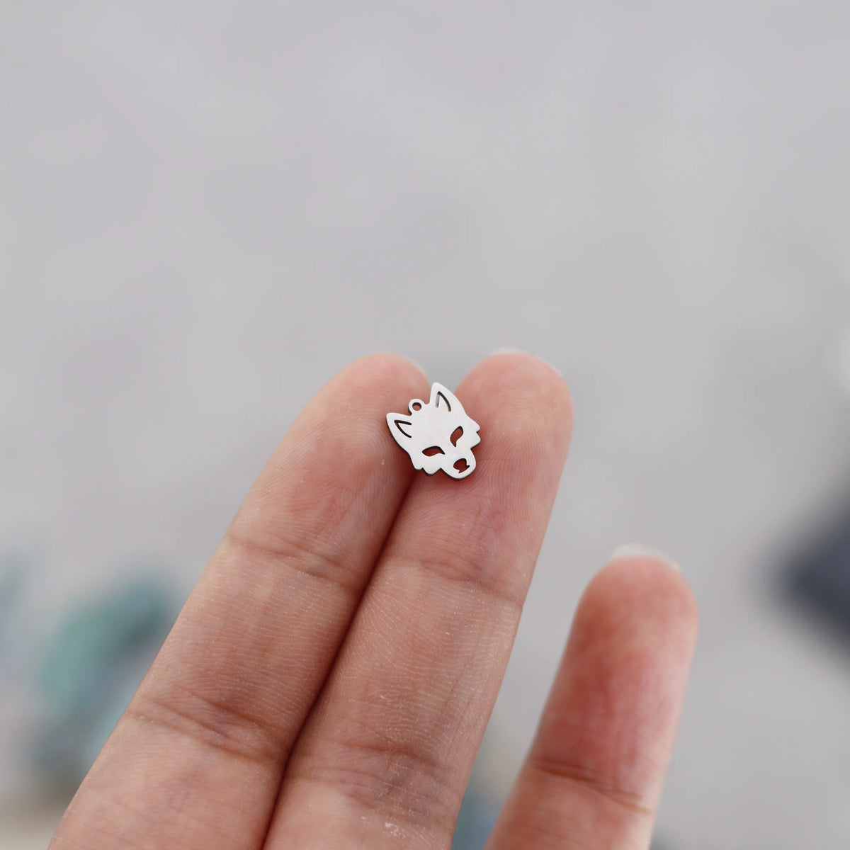 10mmx17mm Silver Wolf Head